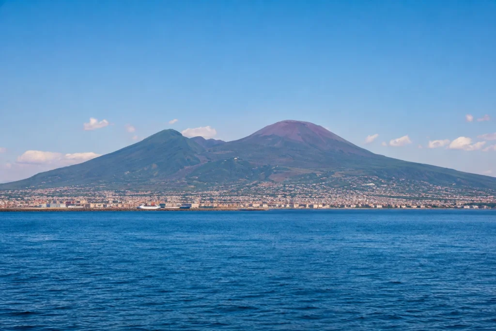 Vesuv vulkan Napoli - bjerge krydsord løsning 5 bogstaver